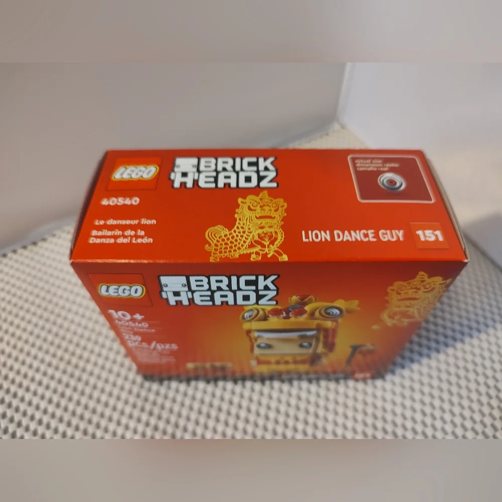 Lego 40540 Lion Dance Guy #151 Brick Headz NWT Building Toy Set